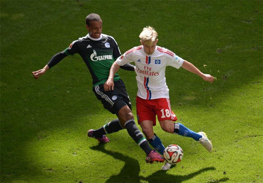 Kleiner Kader: Matip und Choupo-Moting fehlen Der Vertrag von Joel Matip auf Schalke läuft noch bis Sommer 2016.