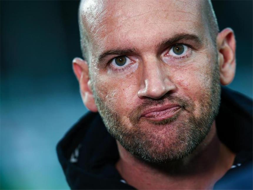 St. Pauli und Ex-Trainer Vrabec lösen Vertrag auf Der Vertrag von St. Paulis Ex-Trainer Roland Vrabec wurde aufgelöst. Foto: David Ebener