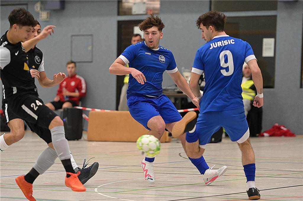 BG Schwerin gewinnt beim Kültürspor-Turnier: Dortmund-Duell um Platz drei nach Verletzung abgebrochen Der VfB Waltrop schied nach einem Sieg in der Vorrunde aus.