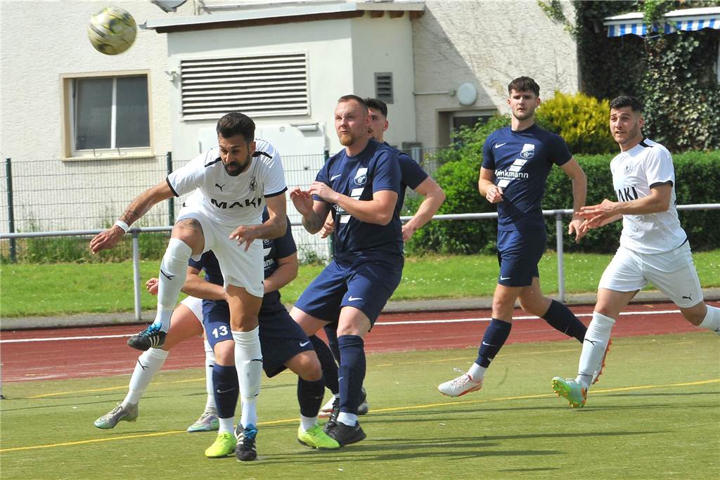 Der VfB Westhofen hat den SV Deilinghofen-Sundwig mit 16:1 geschlagen.