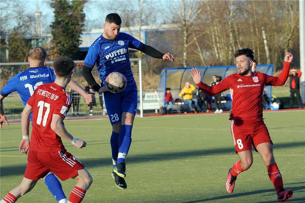 Der VfB Westhofen hat gegen den FC Wetter mit 1:0 gewonnen.