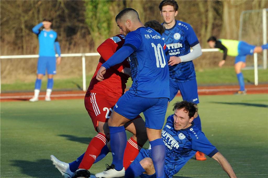 Der VfB Westhofen hat gegen den FC Wetter mit 1:0 gewonnen.