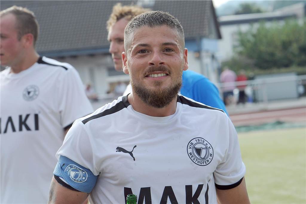 Der VfB Westhofen hat gegen den SSV Buer mit 3:1 gewonnen.