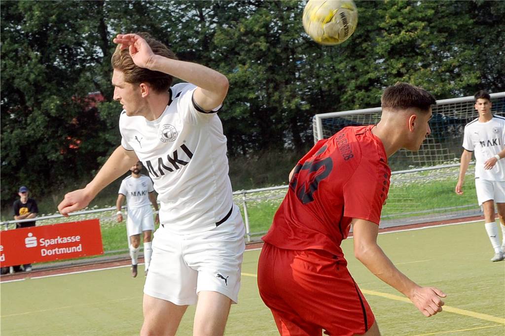 Der VfB Westhofen hat gegen den SSV Buer mit 3:1 gewonnen.