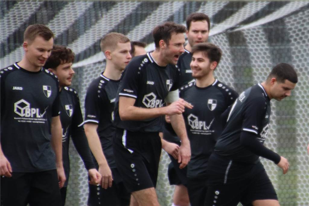 0:5-Packung: SV Frömern leistet sich zu viele Fehler in Mark Der VfL Mark durfte insgesamt fünfmal jubeln.