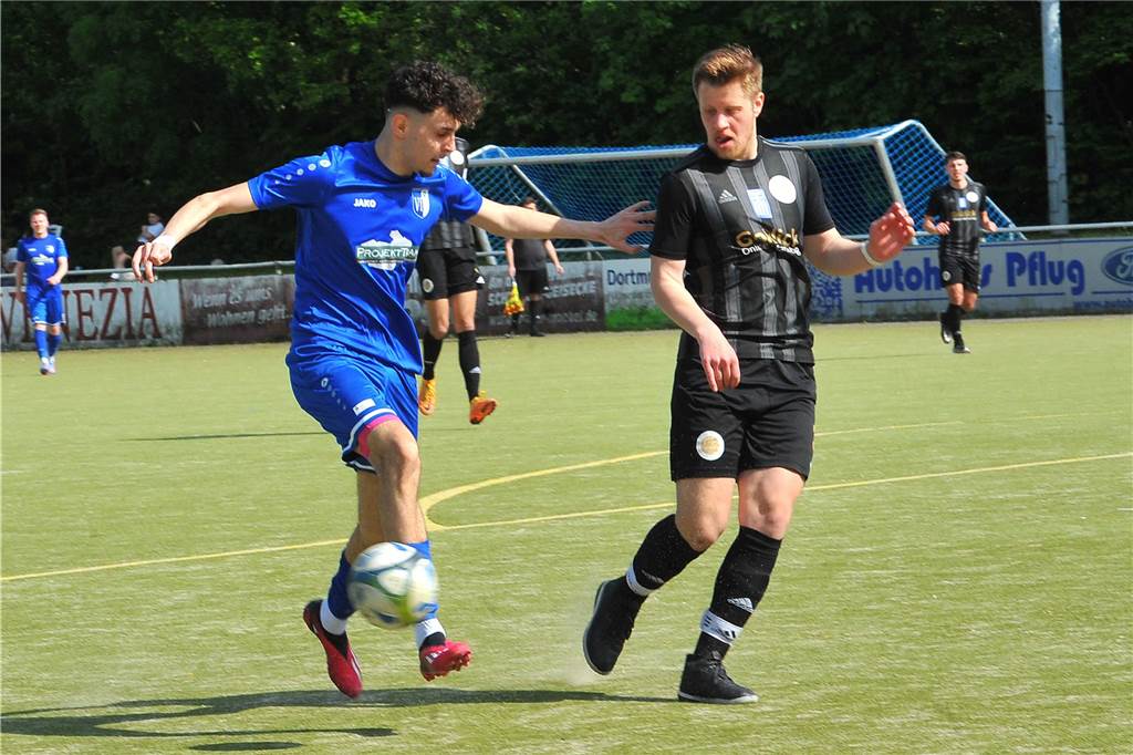 Der VfL Schwerte hat gegen den FC Hellas/Makedonikos Hagen mit 2:0 gewonnen.