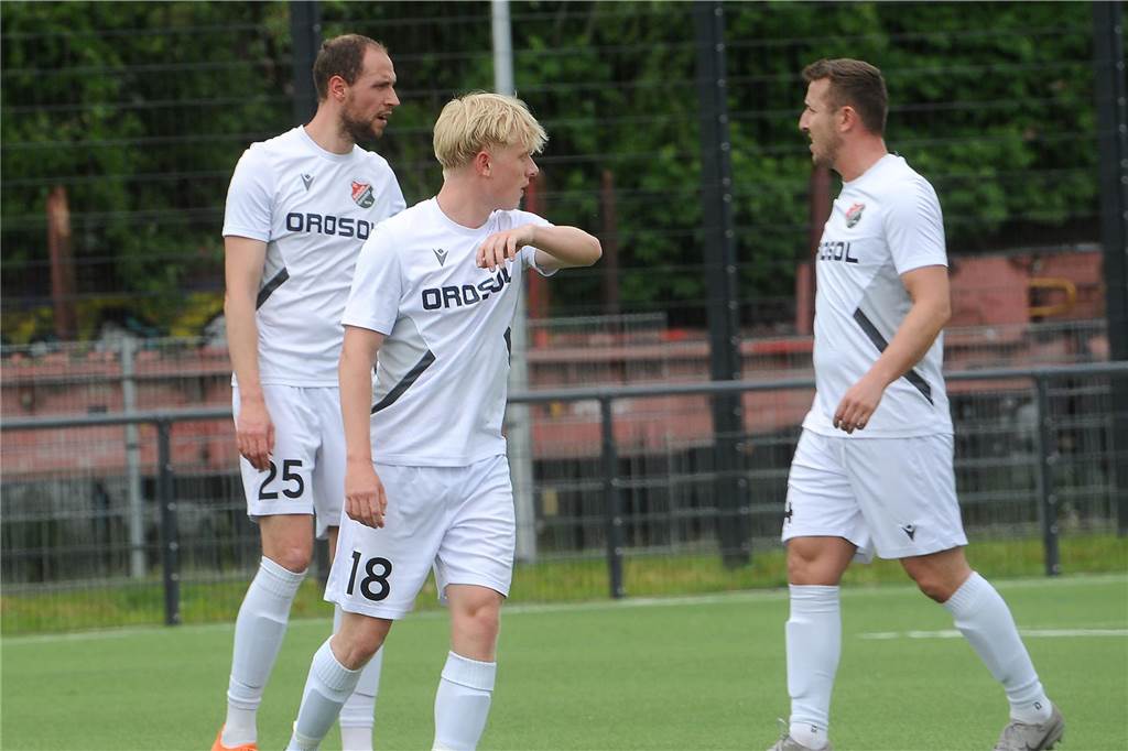 Der VfL Schwerte hat gegen den SC Berchum/Garenfeld mit 2:0 gewonnen. 