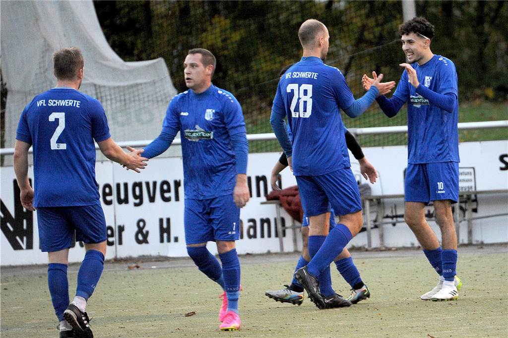 Der VfL Schwerte hat gegen den SC Hennen mit 3:1 gewonnen.