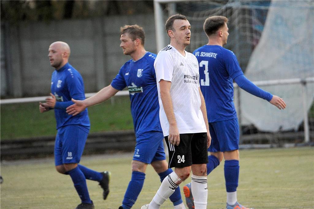 Der VfL Schwerte hat gegen den SC Hennen mit 3:1 gewonnen.