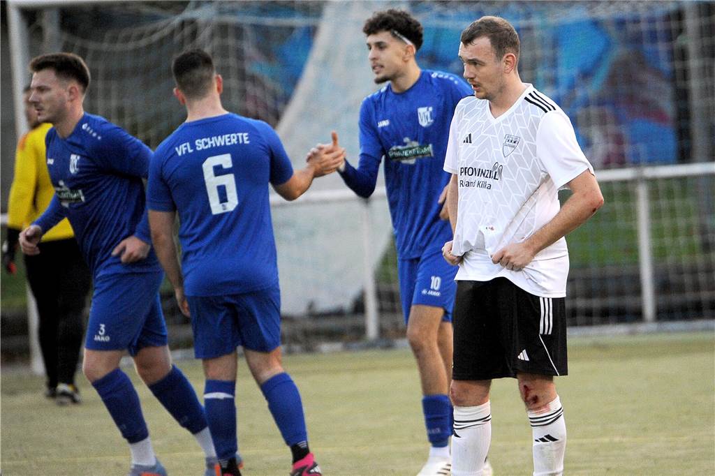 Der VfL Schwerte hat gegen den SC Hennen mit 3:1 gewonnen.