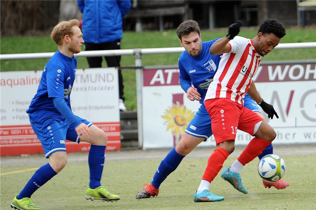 Der VfL Schwerte hat gegen den VfB Schelm mit 2:1 gewonnen.