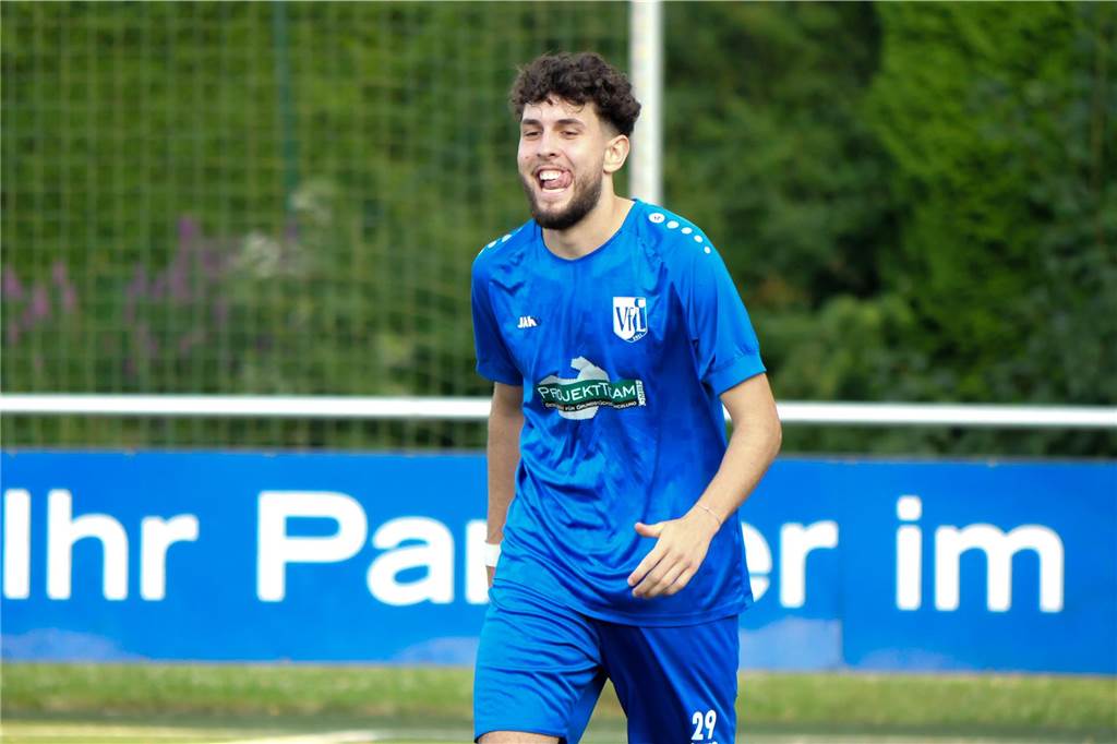 Der VfL Schwerte hat gegen den VfB Westhofen im Elfmeterschießen mit 9:8 gewonnen.
