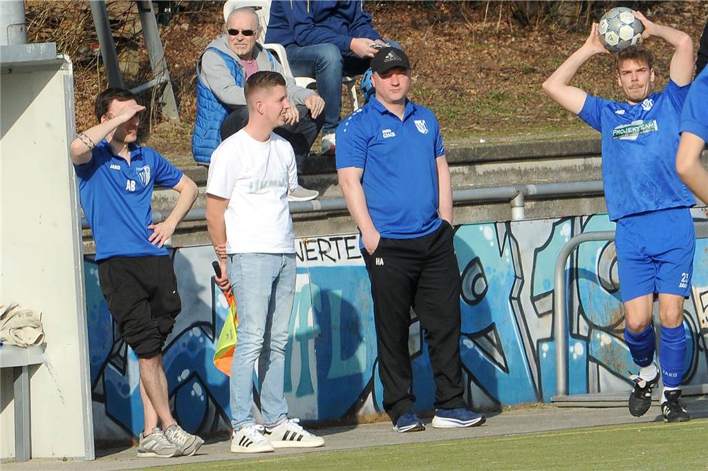 Der Schwerter Fußball-Sonntag in Bildern: 85 Fotos von fünf Spielen Der VfL Schwerte hat gegen die SG Blau-Weiß Haspe mit 2:1 gewonnen.
