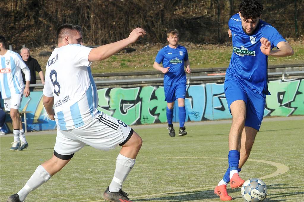 Der VfL Schwerte hat gegen die SG Blau-Weiß Haspe mit 2:1 gewonnen.