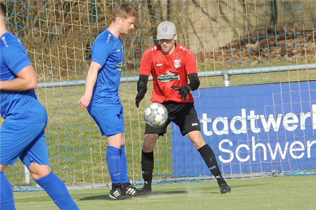 Der VfL Schwerte hat gegen die SG Blau-Weiß Haspe mit 2:1 gewonnen.