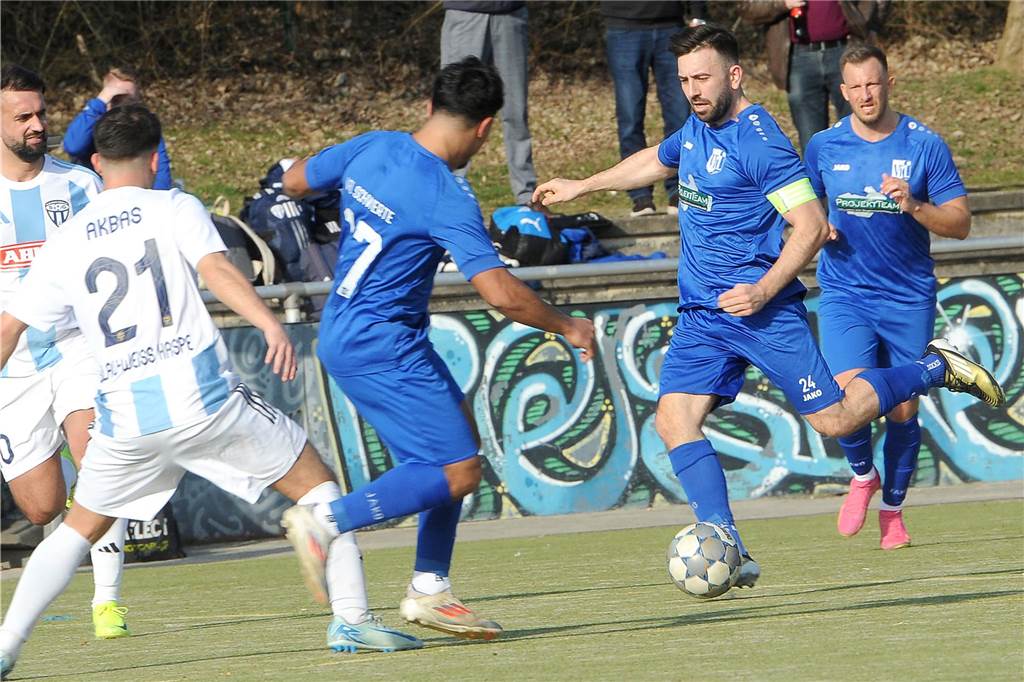 Der VfL Schwerte hat gegen die SG Blau-Weiß Haspe mit 2:1 gewonnen.