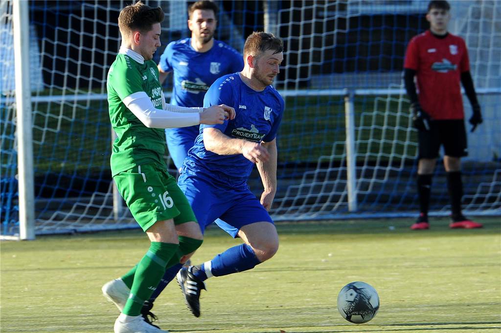 Der VfL Schwerte, hier mit Luca Vöckel, gewann gegen die Sportfreunde Sümmern mit 4:2.