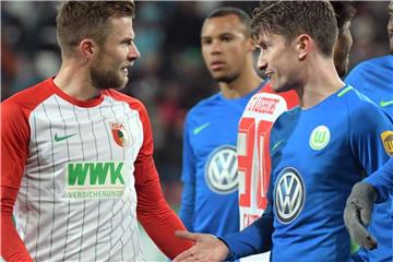 Der VfL Wolfsburg empfängt im Freitagsspiel der Bundesliga den FC Augsburg. Foto: Stefan Puchner