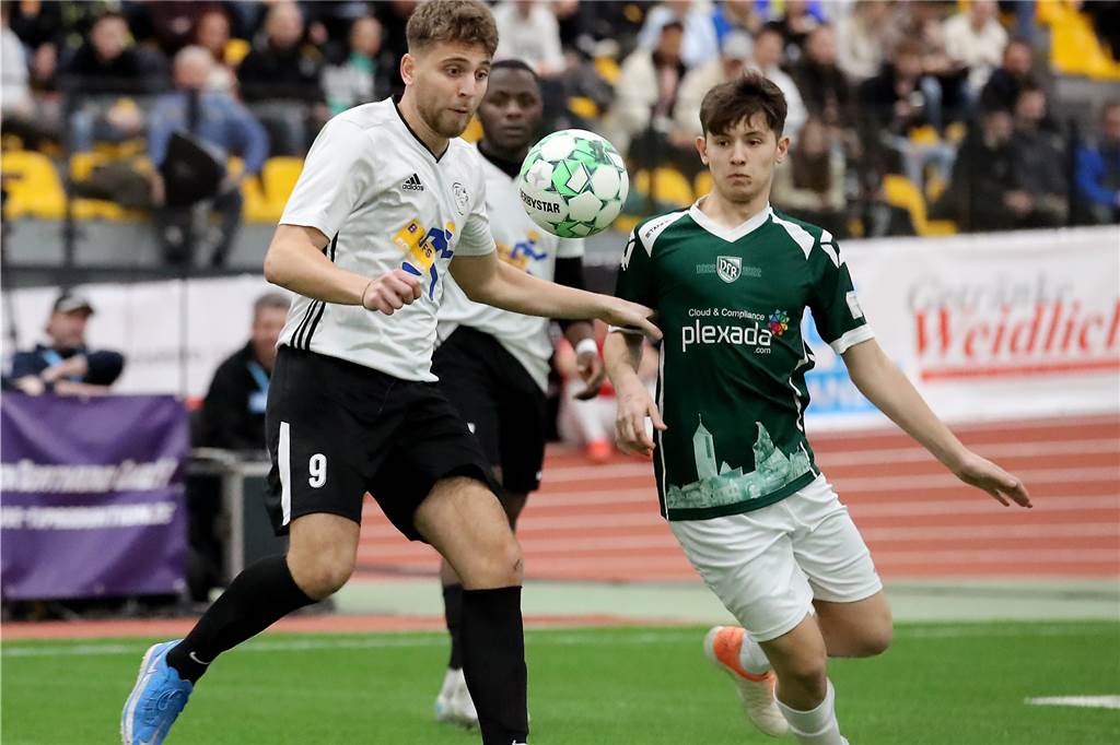 Bezirksliga-Torwart schockt TuS Bövinghausen: Das Halbfinale erreichten aber die Favoriten Der VfR Sölde scheiterte knapp, aber verdient am TuS Hannibal um Dennis Ljatifi.