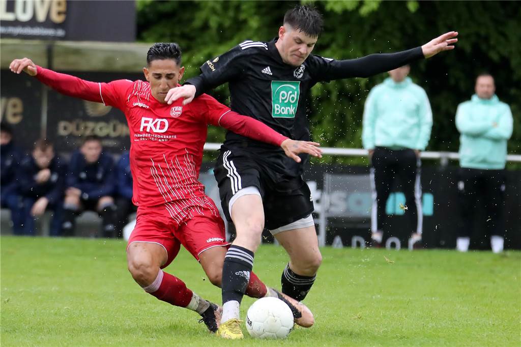 Dennis Hübner ist der Coach der RN-Allstars: „Das wird für Türkspor kein Zuckerschlecken“ Der von Dennis Hübner trainierte ASC 09 und Türkspor Dortmund lieferten sich erst im Mai ein umkämpftes Kreispokal-Duell.