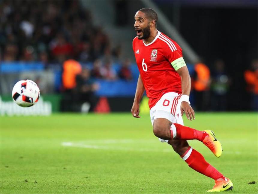 FC Everton verpflichtet Wales-Kapitän Ashley Williams Der walisische Nationalspieler Ashley Williams wechselt zum FC Everton. Foto: Laurent Dubrule