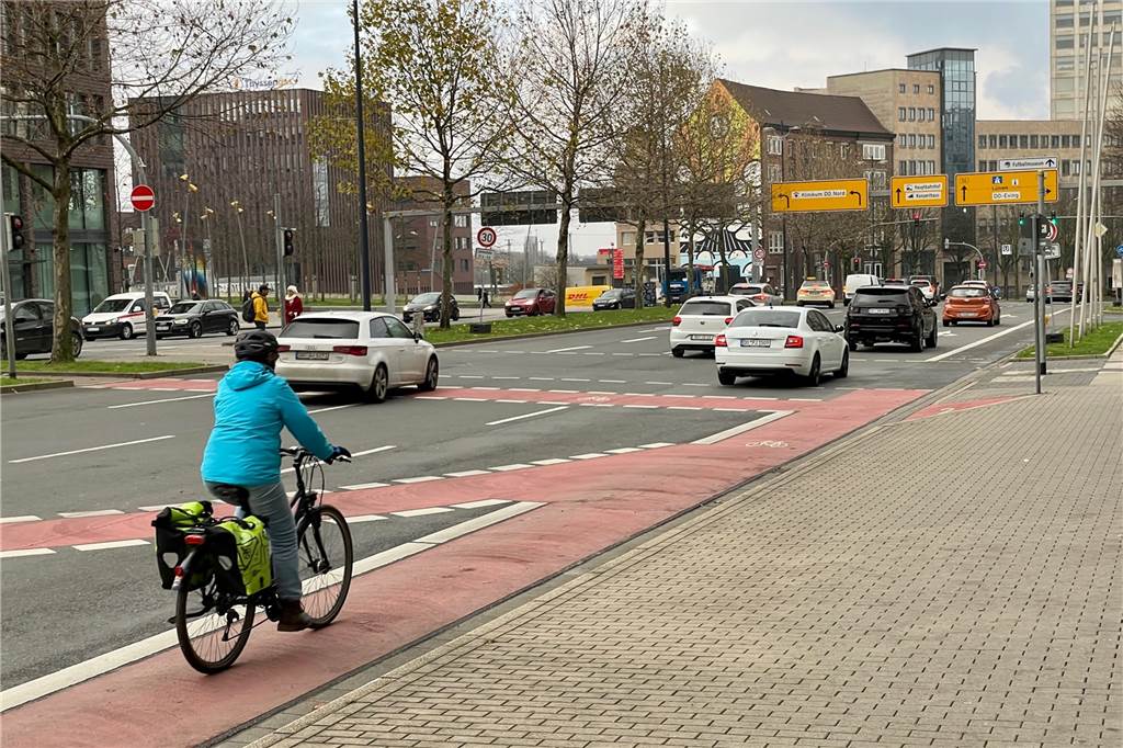 Harsche Kritik am Rückbau des Walls: „Das Verkehrchaos ist absehbar“ Der Wall am U-Turm in Dortmund.
