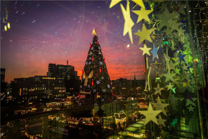 Weihnachtsmarkt & Co.: So trifft die 2G-Regelung Dortmund Der Weihnachtsmarkt in Dortmund wird nur für diejenigen zu besuchen sein, die geimpft oder genesen sind. Sonst drohen harte Strafen.