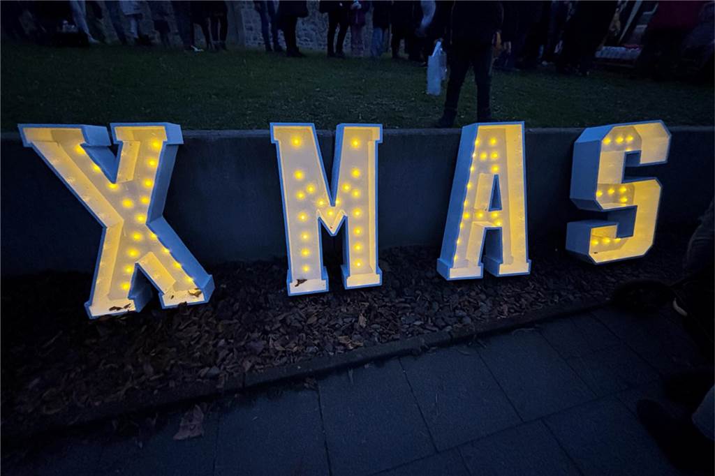 X MAS Schild