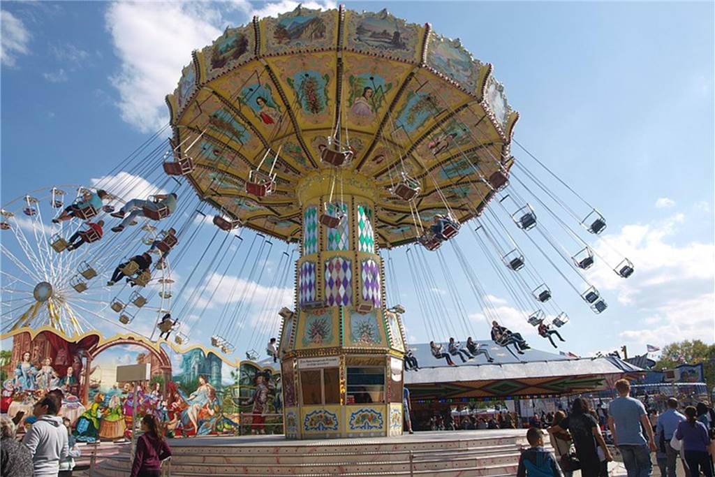 Der Wellenflieger ist ein echter Sim-Jü-Klassiker, der natürlich auch 2023 nicht fehlen darf.