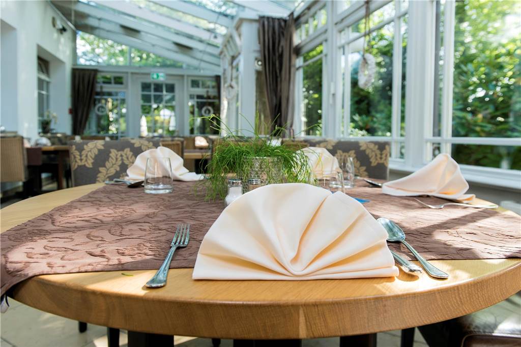 Das sind Dortmunds beste Heimatküchen: Bestenliste von Gastro-Magazin kürt gutbürgerliche Spitzenrestaurants Der Wintergarten im Restaurant Overkamp.
