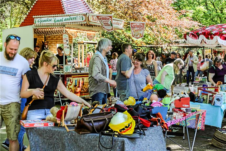 Die Musik wird sich ändern, der Trödelmarkt bleibt Der Wochenend-Höhepunkt beim Westparkfest am Sonntag: der Trödelmark, in diesem Jahr erstmals autofrei.