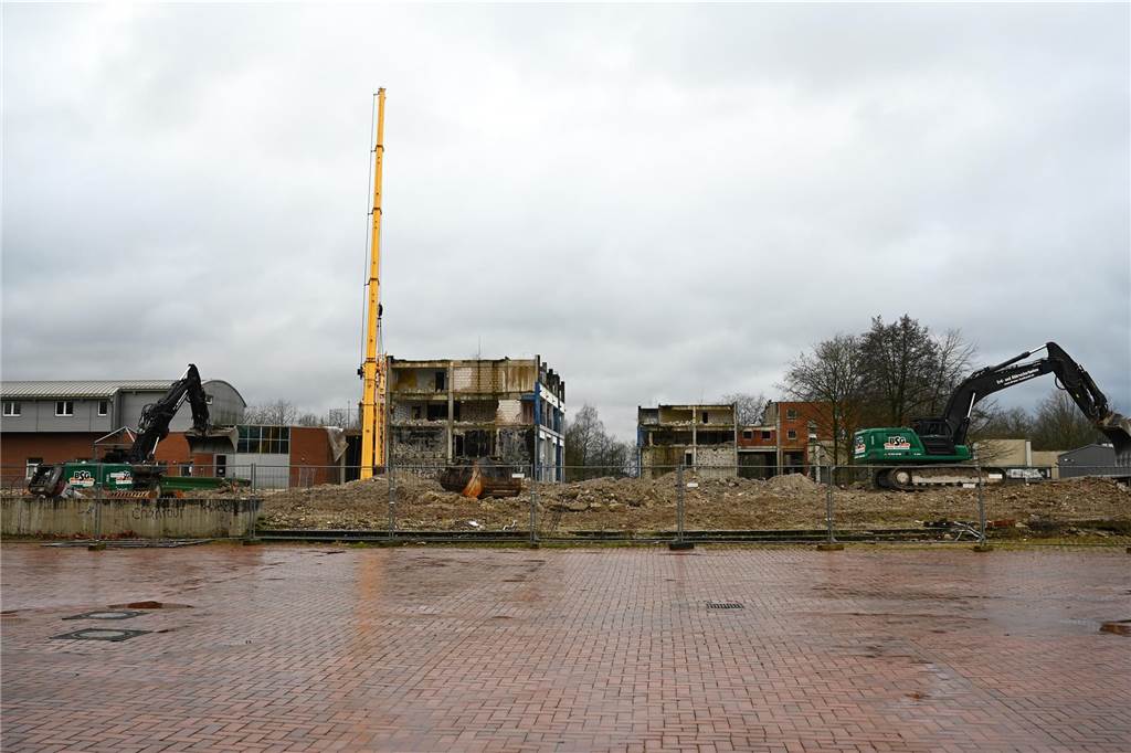 Der Wulfener Markt in Dorsten-Wulfen wird im Moment abgerissen.