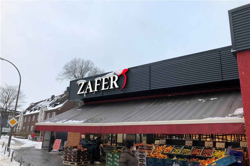 Es gibt einen ersten Interessenten für den Real-Markt in Eving Der Zafer-Market an der Bergstraße 3-5 platzt aus allen Nähten