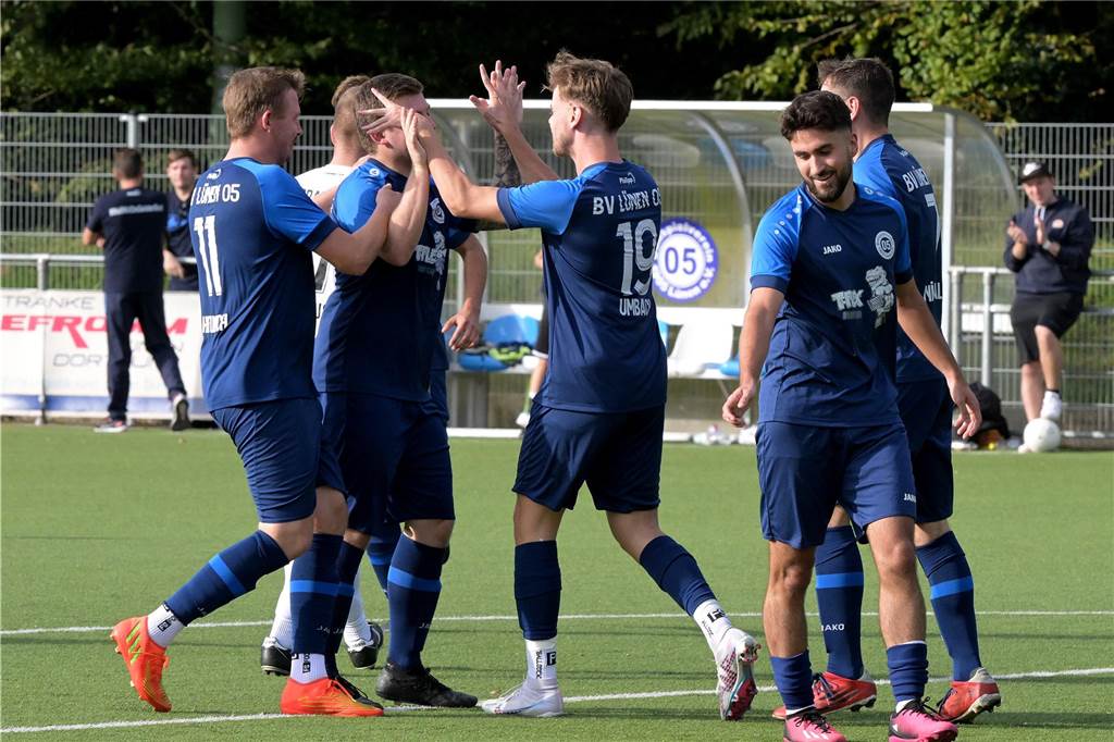 Derby-Sieg für den BV Lünen! Im Heimspiel vor über 200 Zuschauern besiegten die Geister den BV Brambauer.