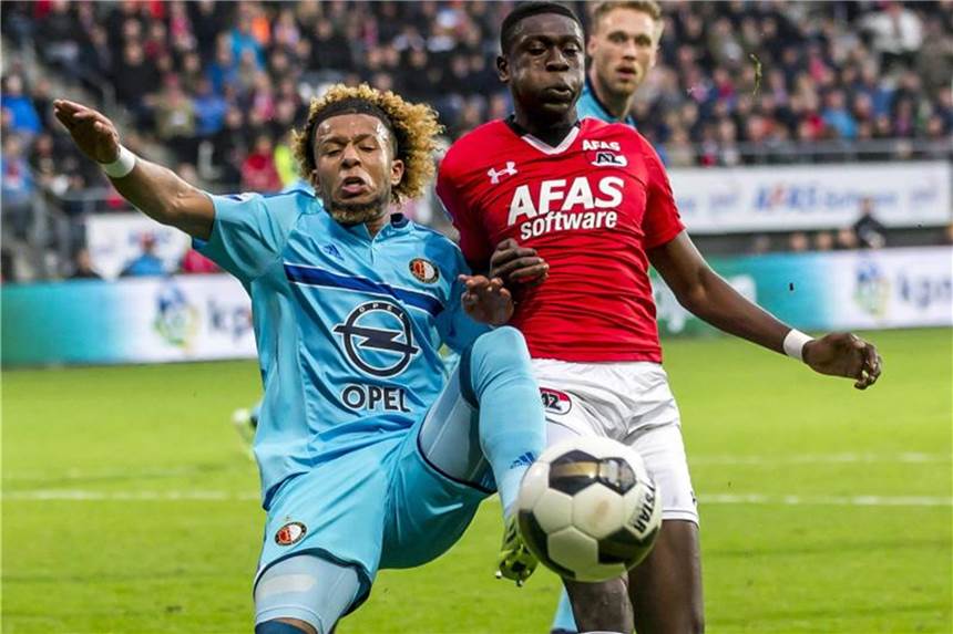 Hertha leiht Luckassen von Eindhoven aus Derrick Luckassen (r) wechselt auf Leihbasis für ein Jahr von PSV Eindhoven zu Hertha BSC. Foto (2016): Ed Van Der Pol/ANP Foto: Ed Van Der Pol