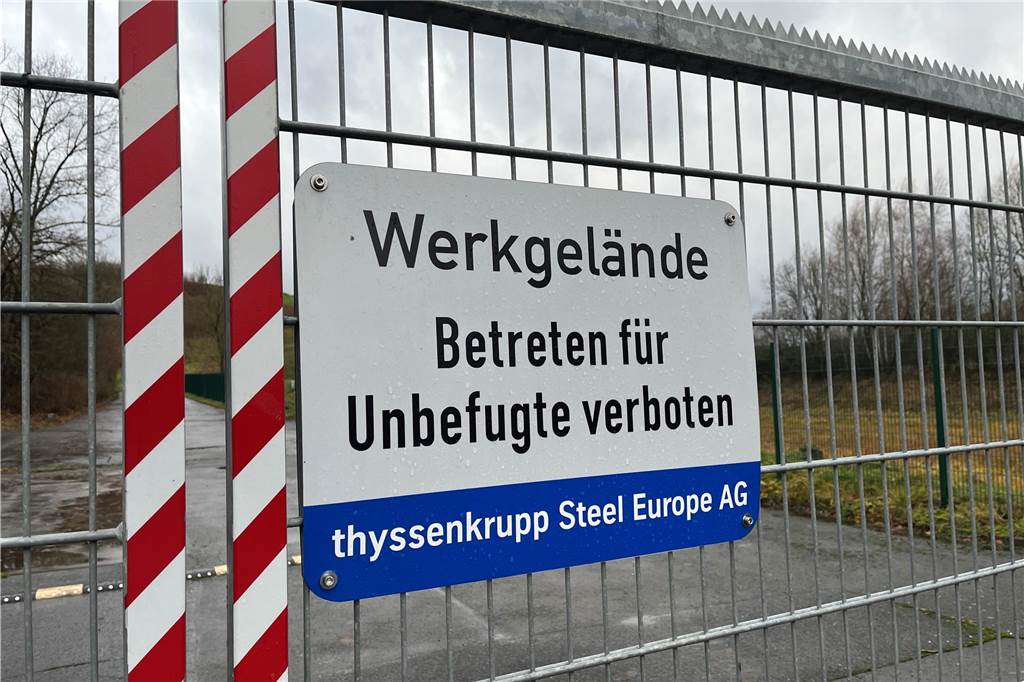 Öffnung der Halde Schleswig für Besucher steht nichts mehr im Weg Derzeit ist der Aufgang zur Halde noch verboten und mit einem Zaun abgesperrt