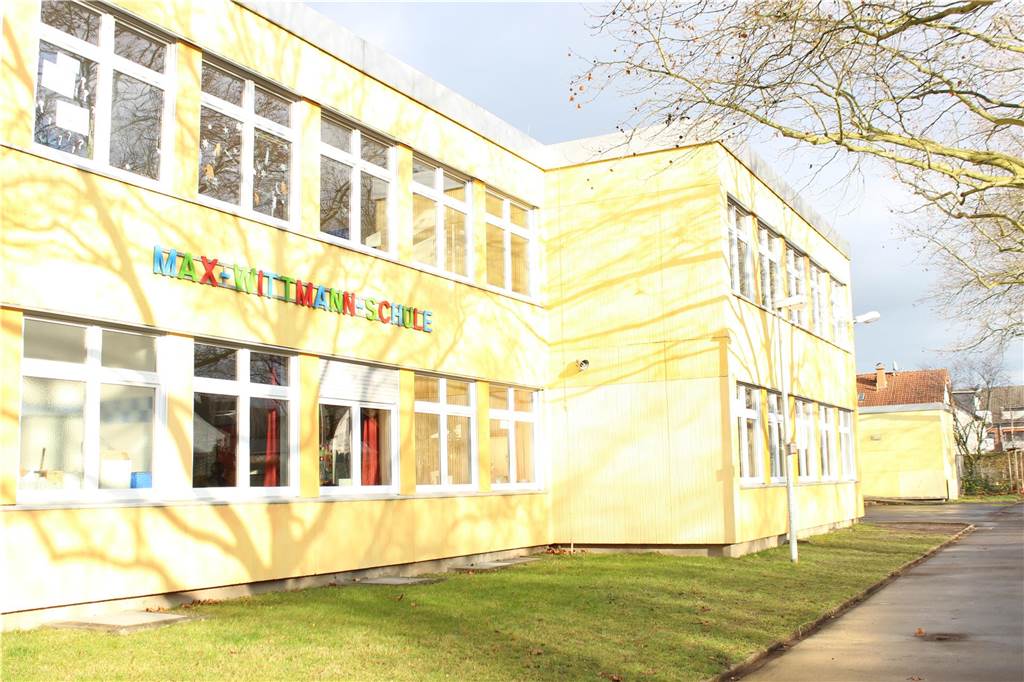 Schulsanierung dauert schon sechs Jahre: Eltern wollen demonstrieren Derzeit ist ein Teil der Max-Wittmann-Schule in dem Gebäude der ehemaligen Hauptschule Wickede am Dollersweg untergebracht