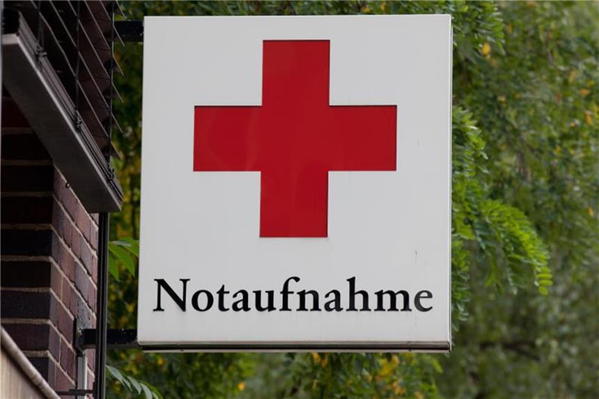 Krankenkassen pochen auf Konzept für Pflege im Krankenhaus Derzeit sind mehrere Tausend Pflegestellen in Krankenhäusern nicht besetzt. Foto: Andre Kolm