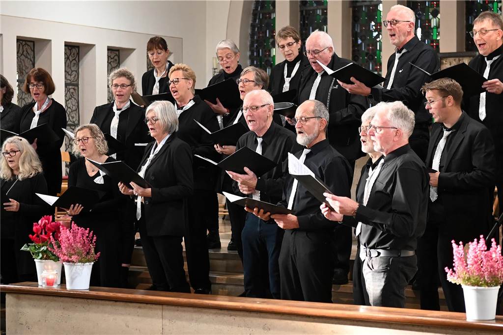 Deutener Musik- und Gesang-Verein (MGV) hatte viele Gast-Formationen und Solisten für Sonntag (3.11.) in die Kirche eingeladen.