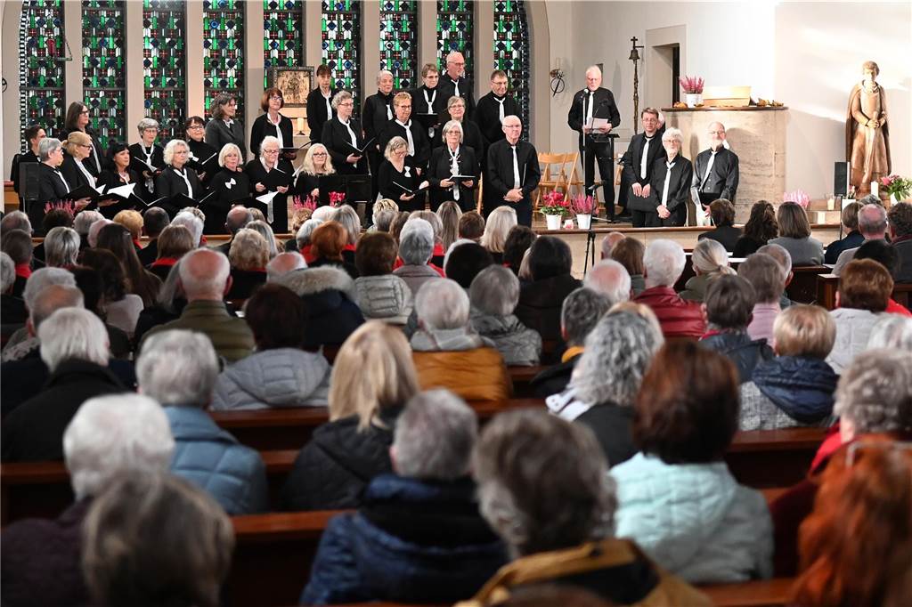 Deutener Musik- und Gesang-Verein (MGV) hatte viele Gast-Formationen und Solisten für Sonntag (3.11.) in die Kirche eingeladen.
