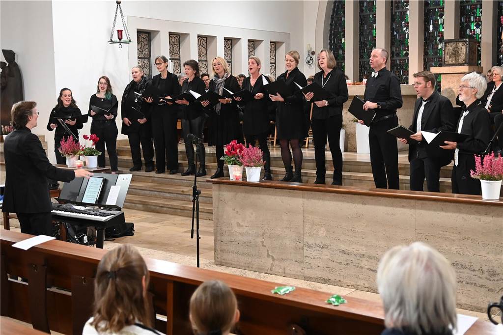 Deutener Musik- und Gesang-Verein (MGV) hatte viele Gast-Formationen und Solisten für Sonntag (3.11.) in die Kirche eingeladen.