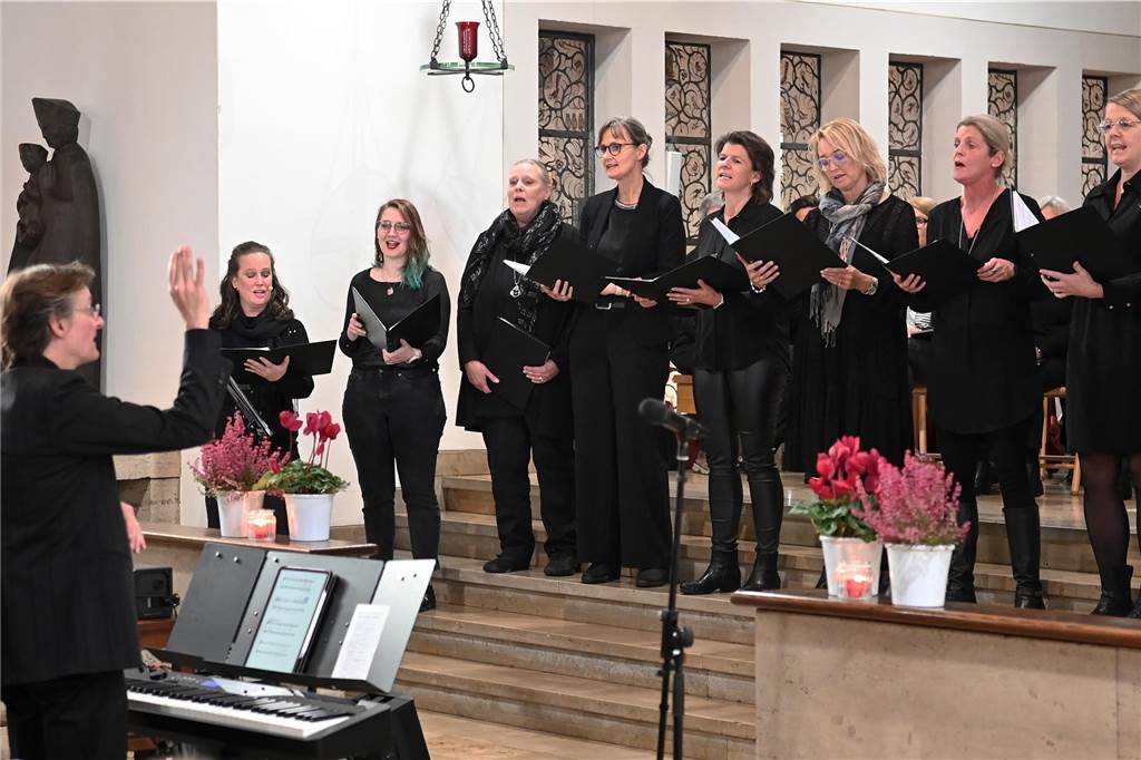 Deutener Musik- und Gesang-Verein (MGV) hatte viele Gast-Formationen und Solisten für Sonntag (3.11.) in die Kirche eingeladen.