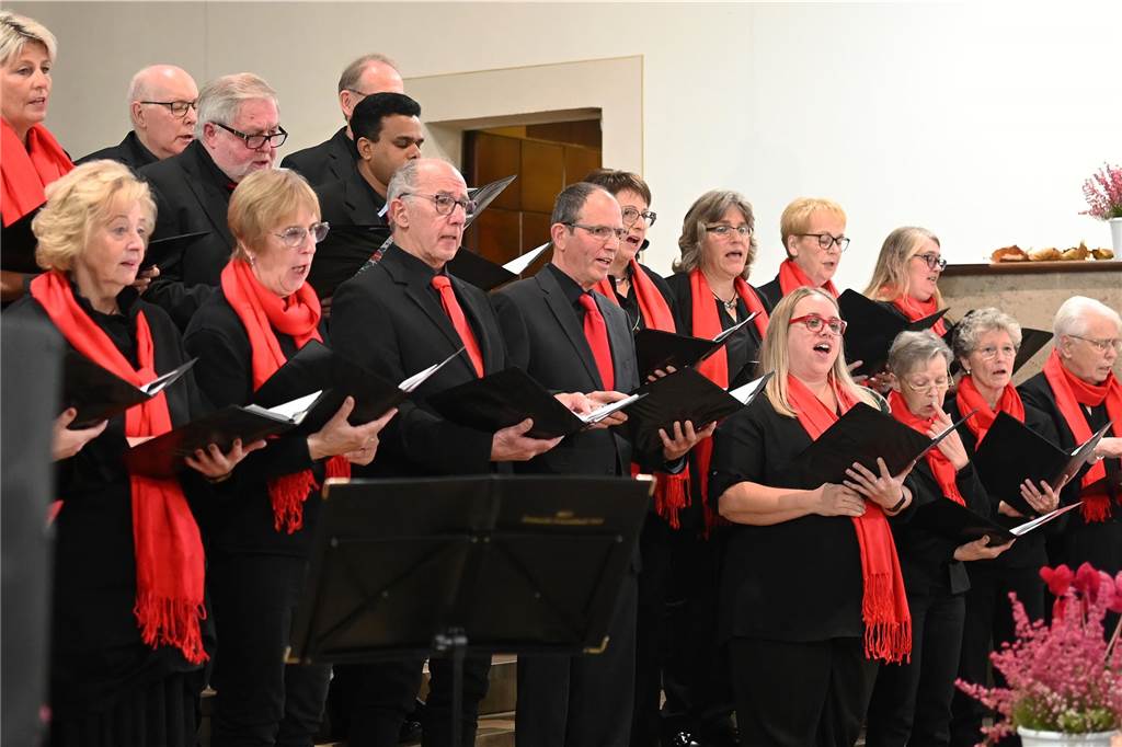 Deutener Musik- und Gesang-Verein (MGV) hatte viele Gast-Formationen und Solisten für Sonntag (3.11.) in die Kirche eingeladen.