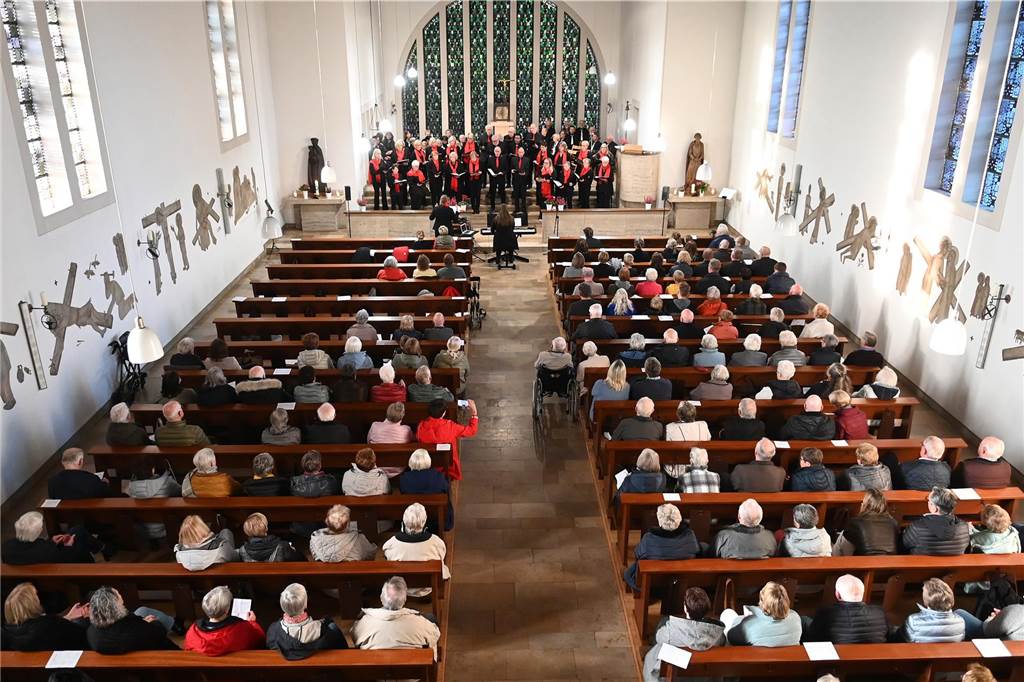 Deutener Musik- und Gesang-Verein (MGV) hatte viele Gast-Formationen und Solisten für Sonntag (3.11.) in die Kirche eingeladen.