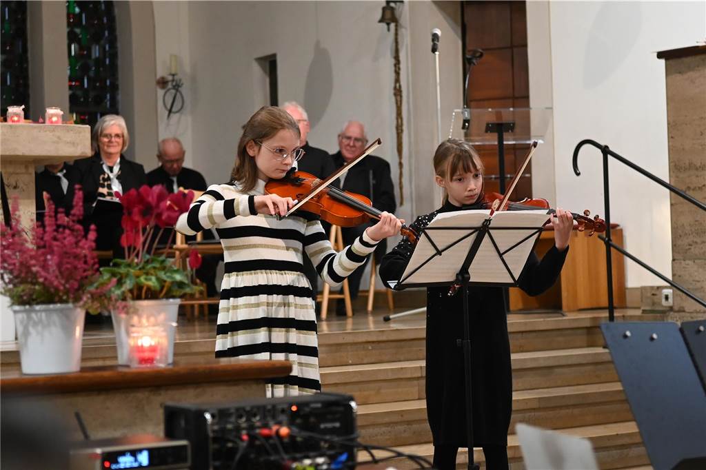 Deutener Musik- und Gesang-Verein (MGV) hatte viele Gast-Formationen und Solisten für Sonntag (3.11.) in die Kirche eingeladen.