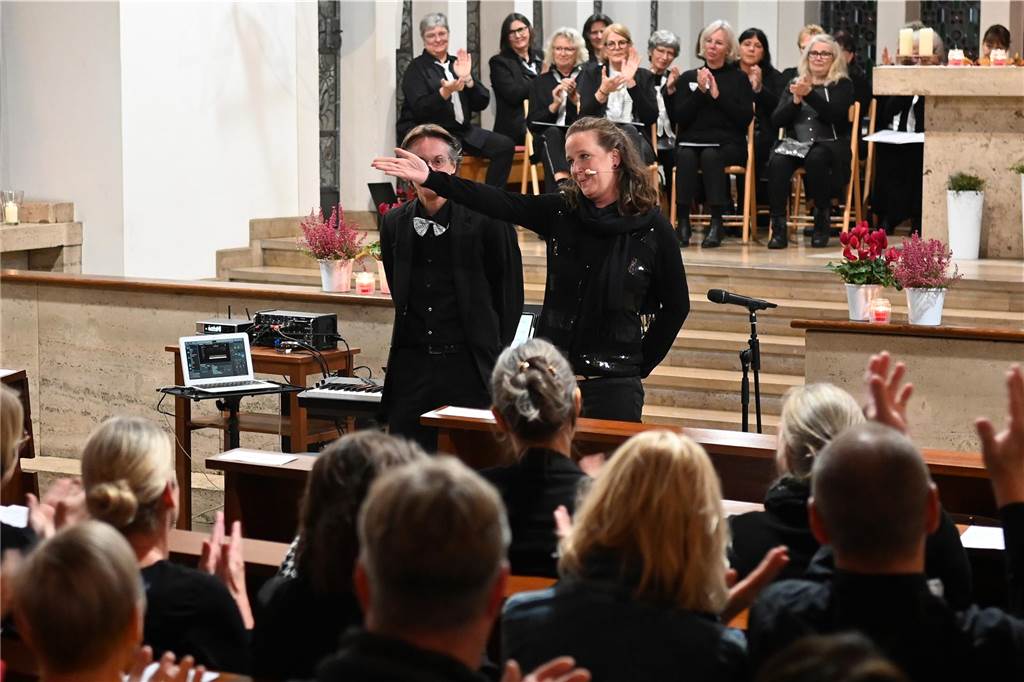 Deutener Musik- und Gesang-Verein (MGV) hatte viele Gast-Formationen und Solisten für Sonntag (3.11.) in die Kirche eingeladen.