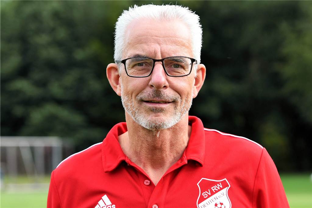 Rot-Weiß Deutens Trainer haben schon verlängert - was machen die Spieler? Mathias Deckers
