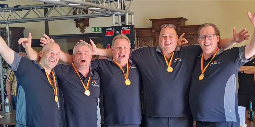 „Erfolg für die Ewigkeit“: Billardclub Stadtlohn ist Deutscher Meister Deutscher Meister: die Mannschaft des BC Stadtlohn mit Thorsten Frings, Markus Dömer, Andreas Niehaus, Dirk Wörmer und Jörg Ikenmeyer (v.l.)