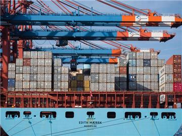 Deutschlands Exporteure trotzen der Flaute in den Schwellenländern. Foto: Daniel Bockwoldt