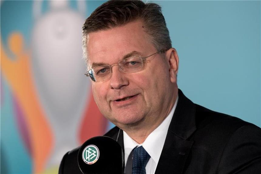 DFB-Chef Grindel widerspricht Kritik an Nations League DFB-Präsident Reinhard Grindel befürwortet die Nations League. Foto: Sven Hoppe